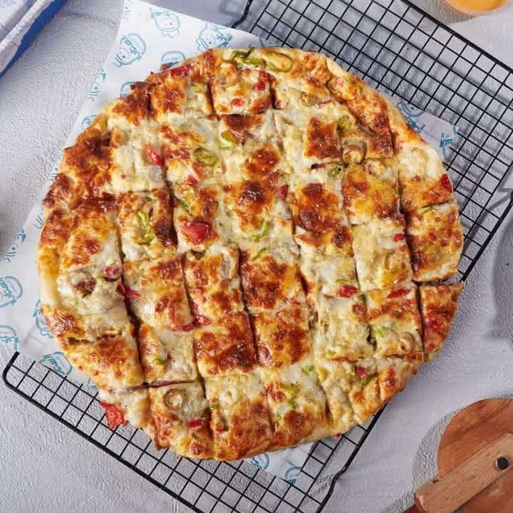 فطيرة سجق علي بسطرمة