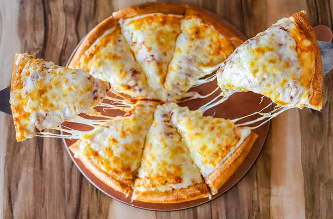 بيتزا تشييز لافرز