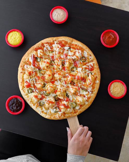 بيتزا هوت دوج