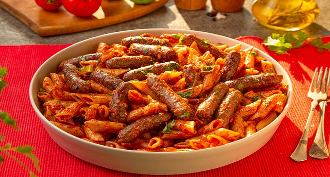 مكرونه بالسجق